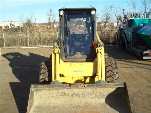2007 Komatsu SK1020 – Bild 2