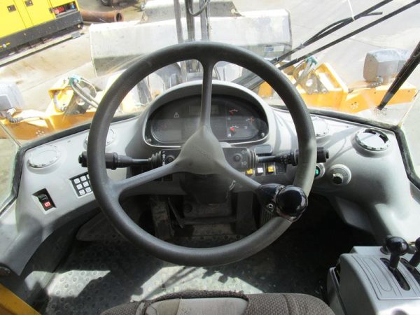 2006 VOLVO L 90 E – Bild 3