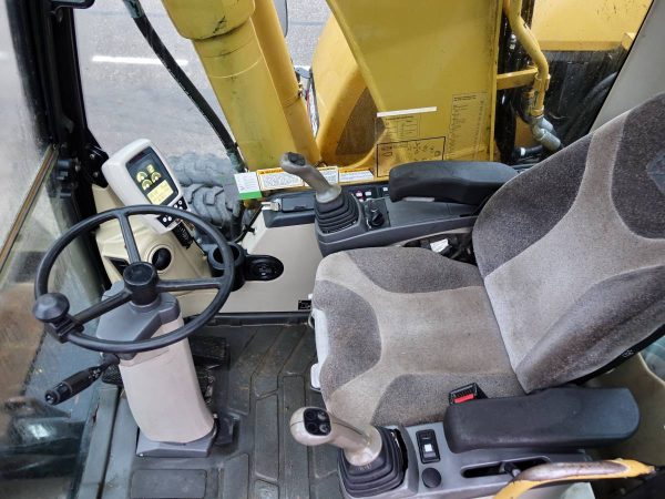 2005 Caterpillar M318C – Bild 4