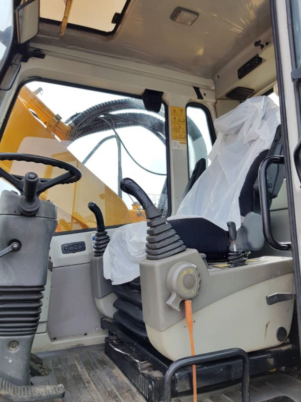 2007 Hyundai Robex 140W-7A – Bild 5