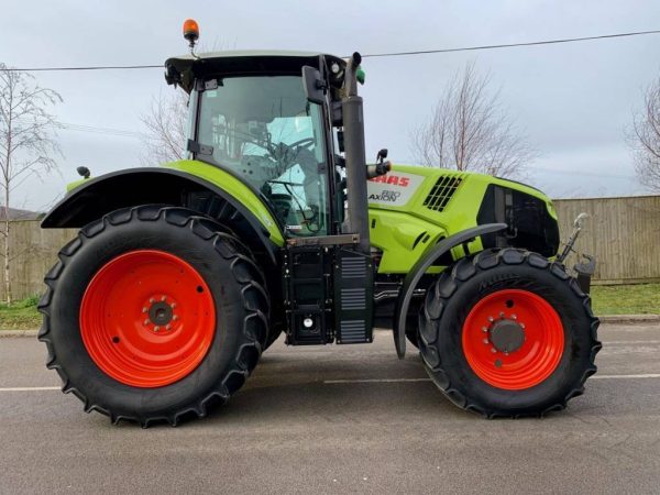 2015 CLAAS AXION 830 – Bild 3