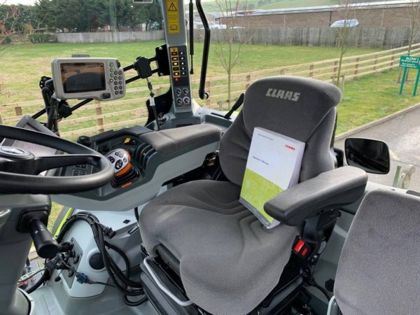 2015 CLAAS AXION 830 – Bild 5