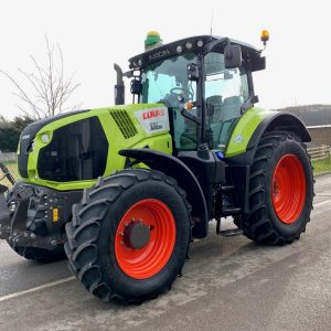 2015 CLAAS AXION 830