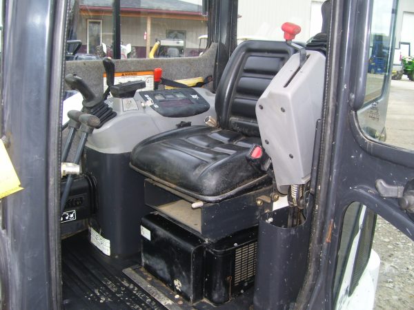 2008 BOBCAT 425 – Bild 2