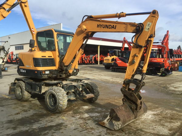 2012 Hyundai ROBEX 55W-9 – Bild 2