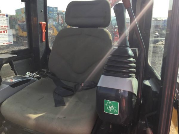 2012 Komatsu PC26MR-3 – Bild 2