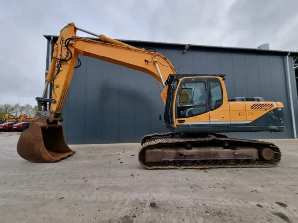 2012 Hyundai ROBEX 250NLC-9