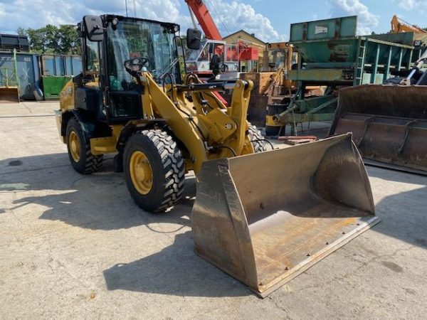 2021 CAT 906 – Bild 3