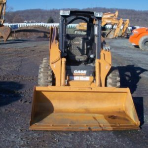 2011 CASE SR200