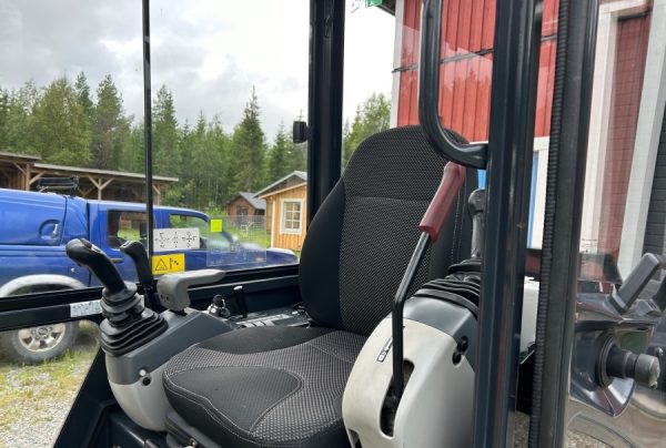 2018 Hitachi 19U-5A CR – Bild 7