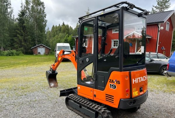 2018 Hitachi 19U-5A CR – Bild 4