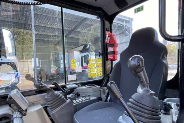 2017 CAT 303.5E CR – Bild 7