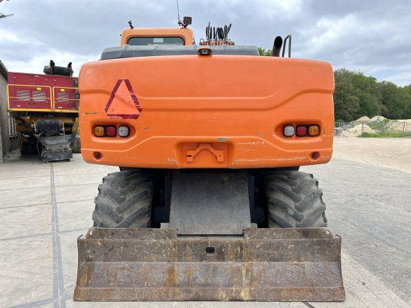 2010 Doosan DX140W – Bild 3