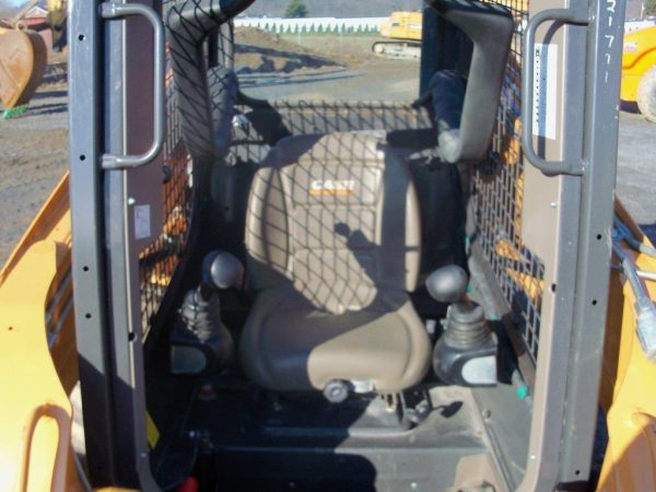 2011 CASE SR200 - Image 3