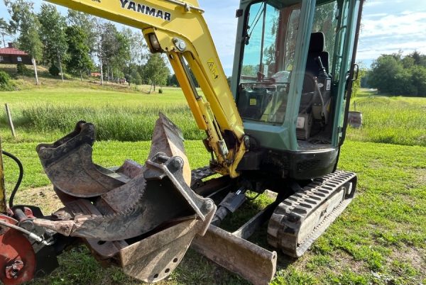 2011 Yanmar VIO25-4 – Bild 3