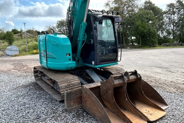 2016 Kobelco SK 75SR-3E – Bild 6