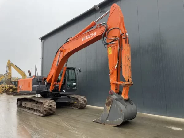 2014 Hitachi ZX250LCN-5B – Bild 5
