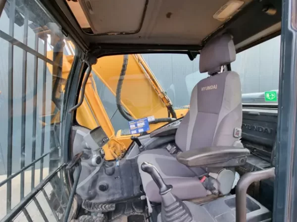2012 Hyundai ROBEX 250NLC-9 – Bild 6