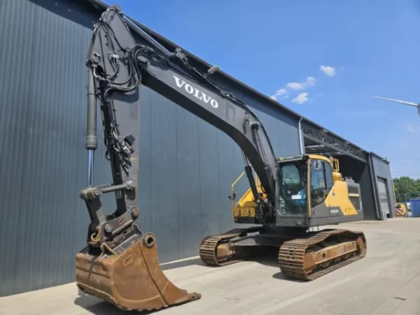 2015 Volvo EC250EL