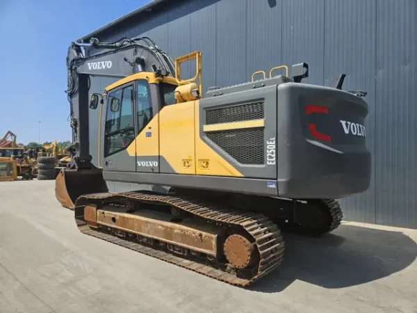 2015 Volvo EC250EL – Bild 3