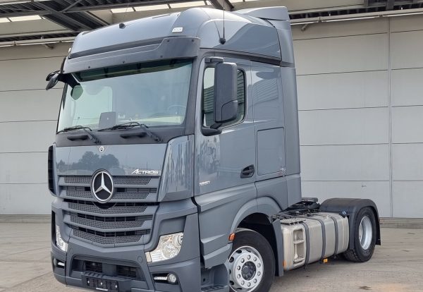 2021 Mercedes Actros 1851 4X2 BigSpace 2x Tanks Euro 6 – Bild 2