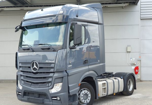 2020 Mercedes Actros 1851 4X2 BigSpace 2x Tanks – Bild 2
