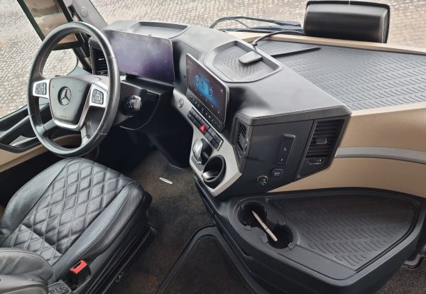 2019 Mercedes Actros 2563 6X2  EDITION 1 Lift+Lenkachse Retarder GigaSpace ACC Standklima Navi – Bild 6