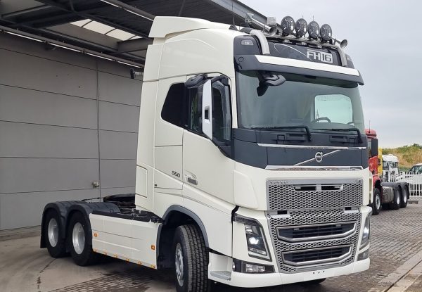 2015 Volvo FH16 550 6X4 Tractorhead Retarder Hydraulik ADR Euro 6