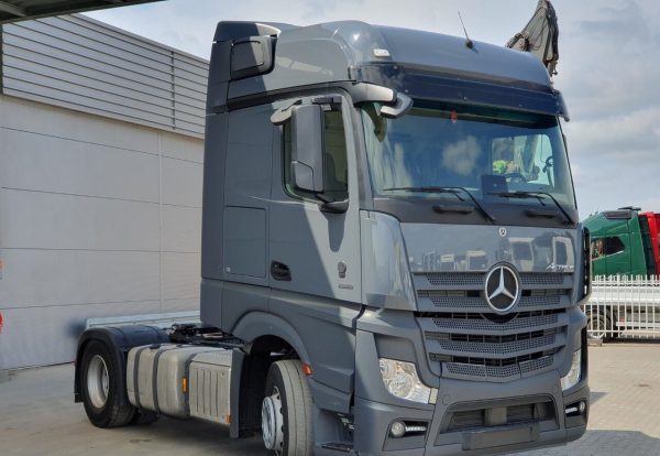2020 Mercedes Actros 1851 4X2 BigSpace 2x Tanks