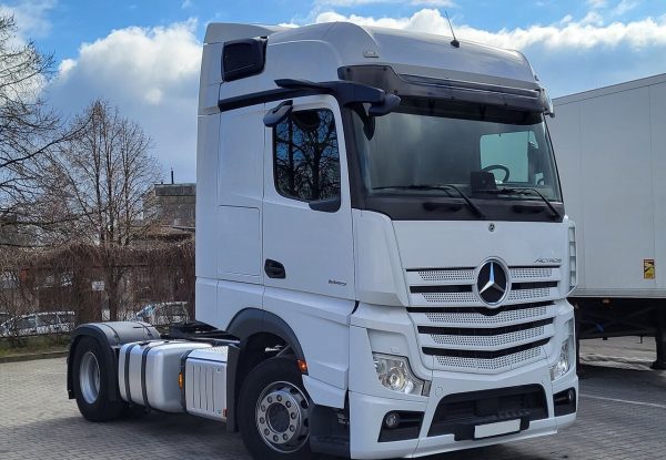 2021 Mercedes Actros 1845 4X2 BigSpace 2x Tanks Mirror Cam Xenon Navi Euro 6