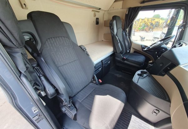 2020 Mercedes Actros 1851 4X2 BigSpace 2x Tanks – Bild 7