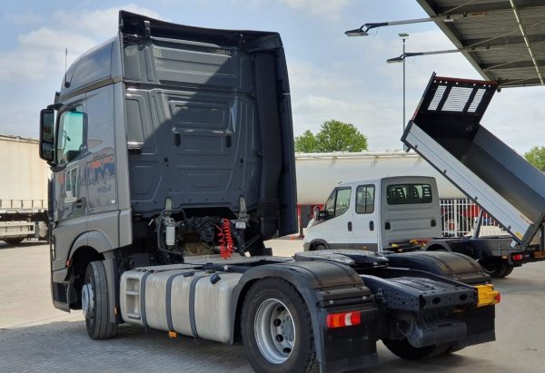 2020 Mercedes Actros 1851 4X2 BigSpace 2x Tanks – Bild 4