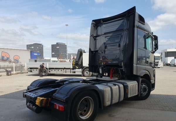 2020 Mercedes Actros 1851 4X2 BigSpace 2x Tanks – Bild 5